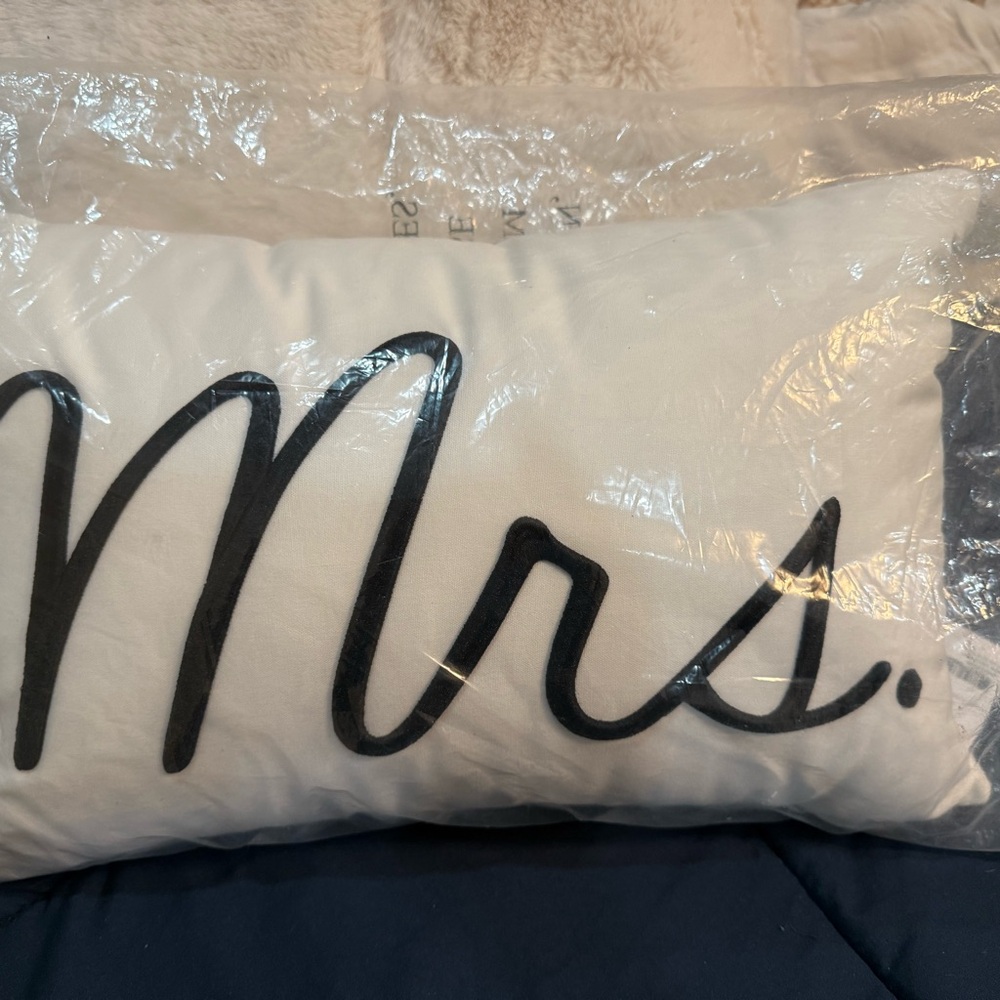 White 'Mrs.' Pillow